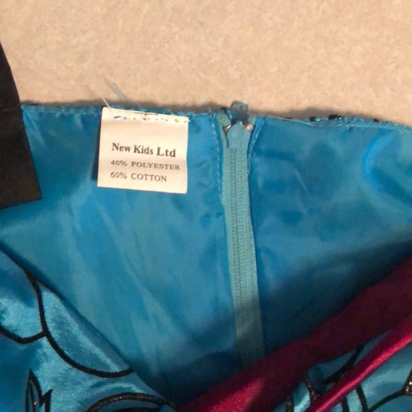 Little Girl’s Dress - Picture 4 of 4